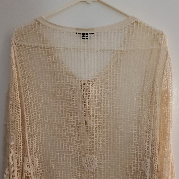 Brittany Black Cream Crochet Top - Picture 9 of 11